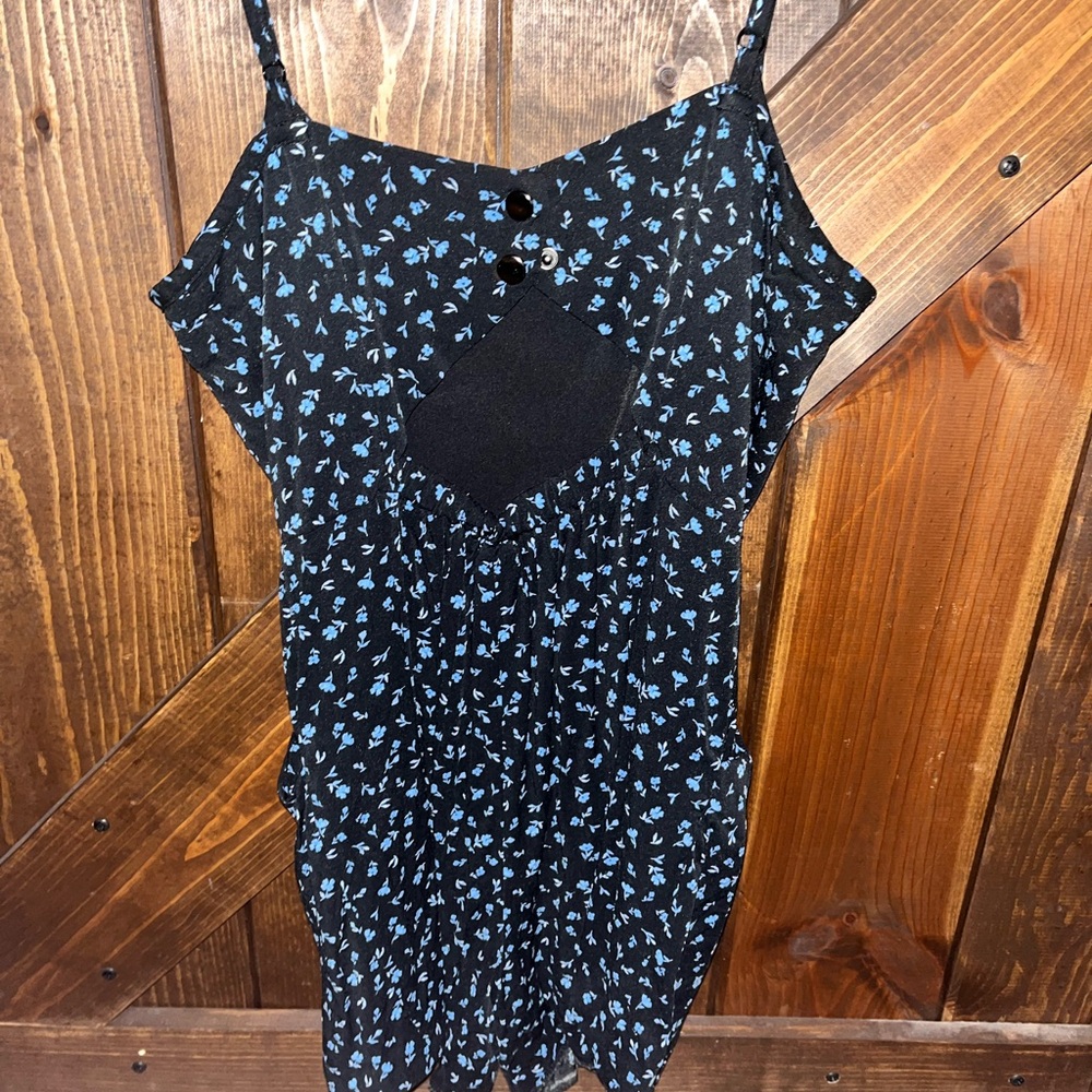 Shorts romper - Picture 3 of 4